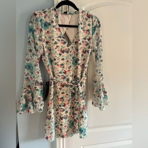 Bebe, size small ruffle sleeve dress